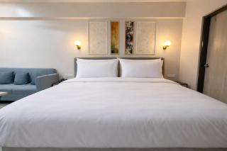 Morden luxury studio - 7