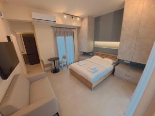 Theas Living "Penthouse" - 1