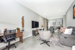 Modern Sandton 2 Bed 2Bath - 5