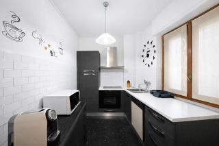 Bella Vita Stays Happy - 3