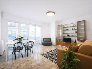 Bella Vita Stays Happy - 0