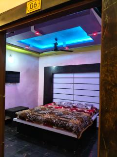 The SD hotel and restaurant - 0