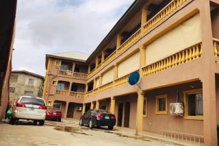 1bed flat , middle , close to the airport Isolo lagos - 8