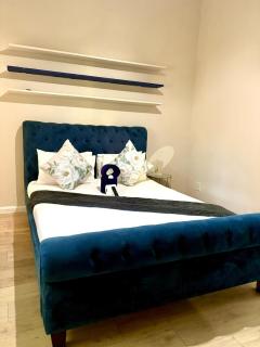 The Castle Room 2 - 3