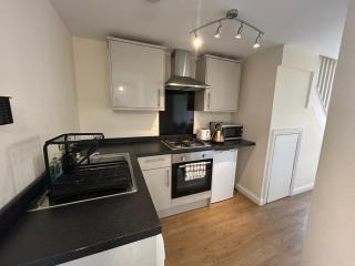 6-Bed House - Fast WiFi, Self Check-In, Parking-Ideal for contractors and work stays - Bristol - 8