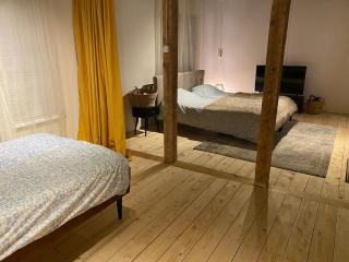 Karula Stay - 2 Bedroom City House and Caravan - 2