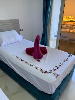 Laguna View Sea view, swimming pool, Wi-Fi, close to airport - 3