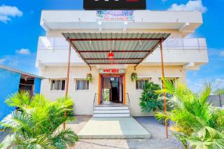 SPOT ON Hotel Satkar Bar and Lodge - 1
