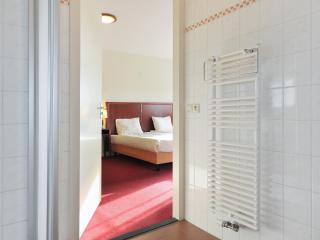 Hotel De Brabantse Biesbosch - 1