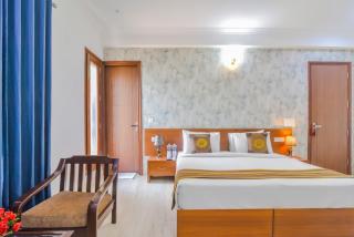 Royal Residence 526 - 9