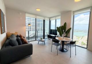 Upscale Downtown Miami High-Rise Stay - 0