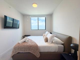 Upscale Downtown Miami High-Rise Stay - 6