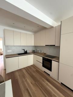 The Sofia Break - Central 2 Bedroom Apartment - 1