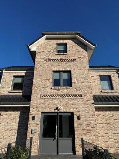 Vollmöbliertes stylisches Dachgeschoss Apartment - 2