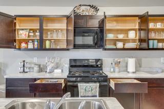 Families with Pets Welcome! Home 22 Mi to Dtwn OKC - 3