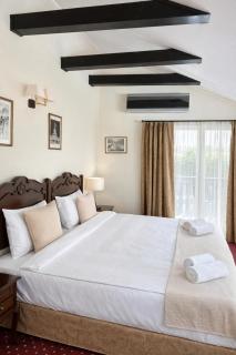 Classic Inn Hotel - 2