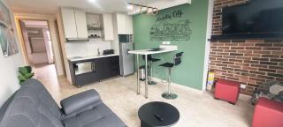 Cold AC-King Bed-Fast Wi-Fi-Medellin Paradise - 8