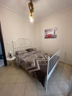 Stone Apartment 4 - 8