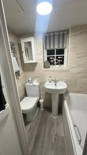 No 4 Devon Square - 3