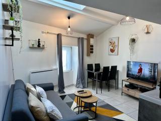 Charmant Duplex en Centre-ville Proche du Puy-du-fouu - Cholet - 7