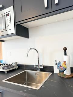 Windermere Apartments, Sleeps 2, Pets Welcome - 7