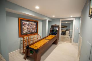 Soundfront Beach House w Hot Tub Gym & Sauna - 3
