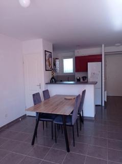 Maison avec jardin - 0
