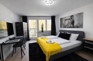 Black & Yellow Studio - 0