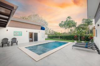 Triskele Earth by Vacation Pura Vida - 3