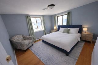 Newly renovated Condo 1 mile from Salem - 0