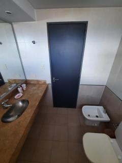 Dpto con Balcón y Cochera frente a Plaza Alvarado - 9