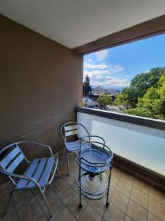 Dpto con Balcón y Cochera frente a Plaza Alvarado - 2