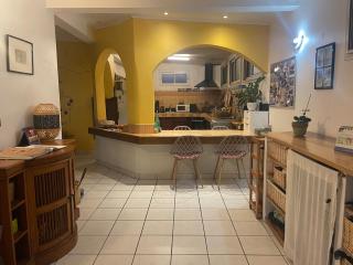 Maison plein pied altitude 400m vue mer montagne - 4