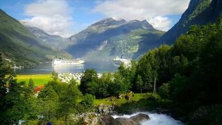 Apartment Hygge - in the heart of Geiranger - 7