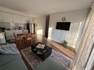 Brand New 2 Storey Unit With A Free Parking Space - 4