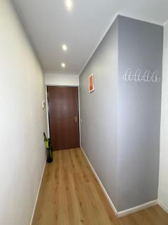 Lux Fara - Milan - 0