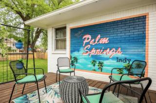 Indy Palm Pad with Patio & Tiki Bar-Mid-Century Charmer-Family Friendly - 6