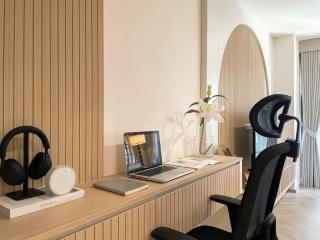 BTS Thong Lo l Large 60 sqm l Pool and Gym l Sontana - 1