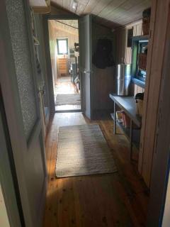 Koselig hytte med vedfyrt badstue - 2