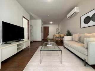 Near BTS ThongLo l Large 57sqm l Pool and Gym - 1