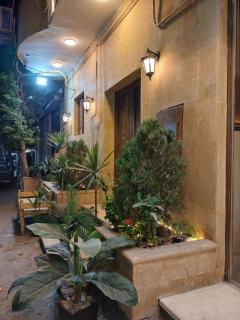 Makan Pyramids View - 4
