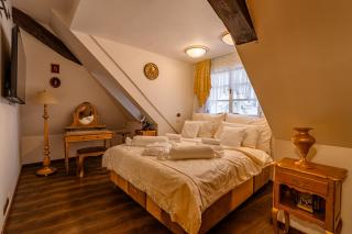 Boutique Hotel Golden Eagle - 4