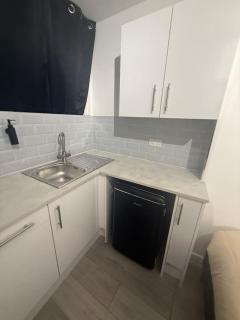 Local London room - 3