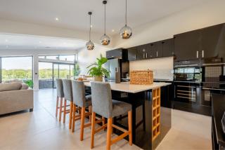 Weekstone Waterside Barn - 6