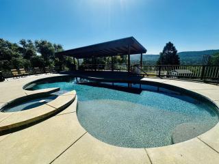 Dovewood Overlook - Pool and Hot Tub - Sleeps 16 - 0