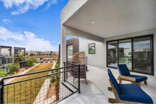 Beachwood Breeze at Desert Color by Ember Stays - 6