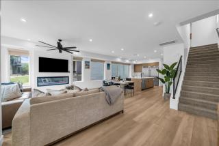 Beachwood Breeze at Desert Color by Ember Stays - 1