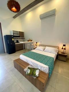 Heart of old city loft 2-3 People - 2