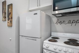 Downtown Vibes Stylish Studio, Perfect Location - 5