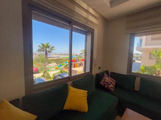 New Luxury 2BR Apt With Green Space In Residance - 5